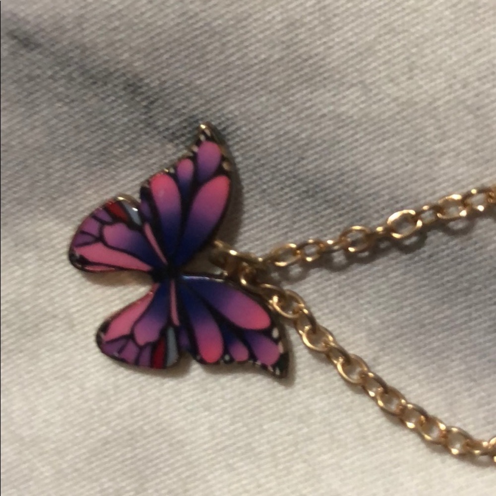 2 necklaces - Picture 3 of 3